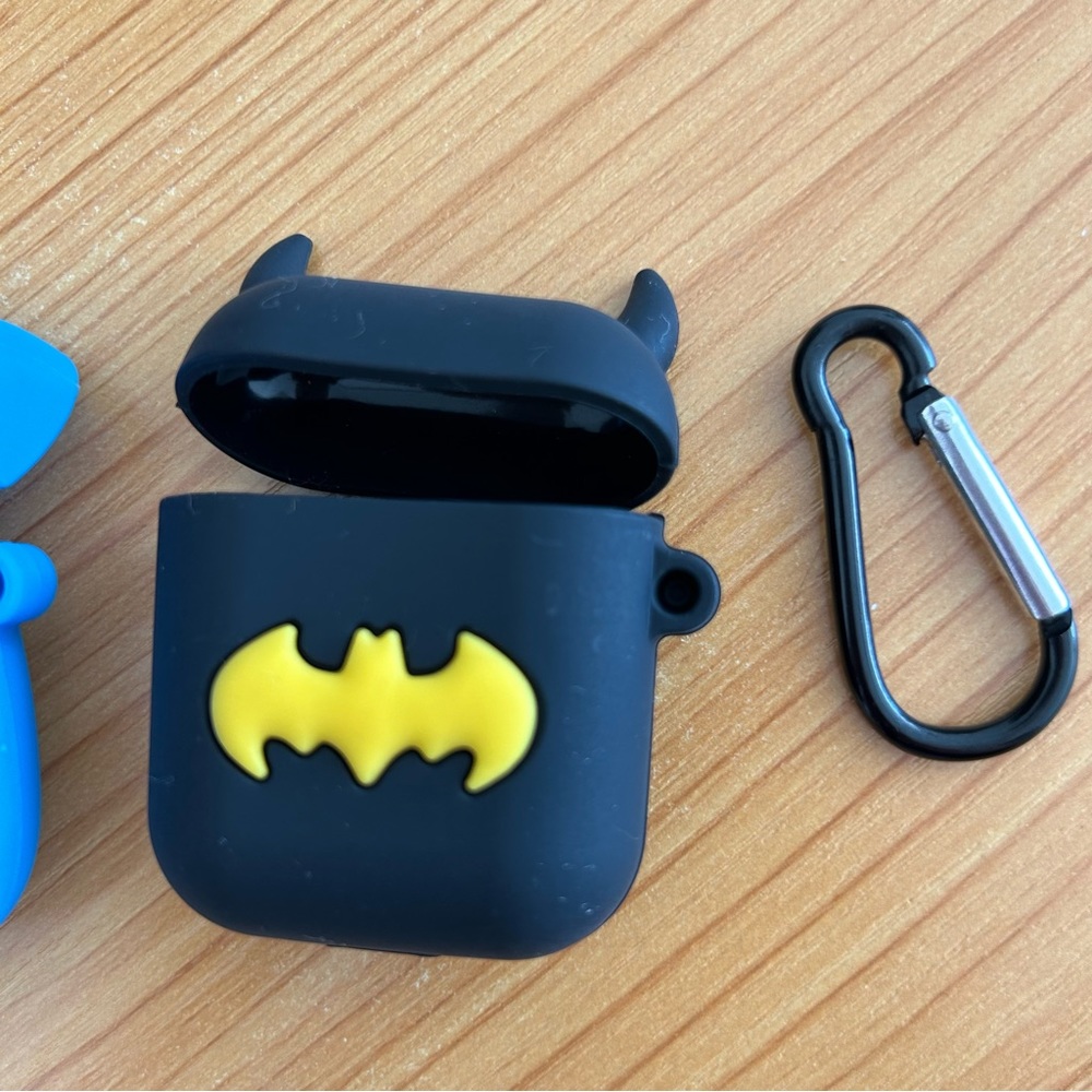 Superhero AirPod Protective Case Set - Picture 8 of 9